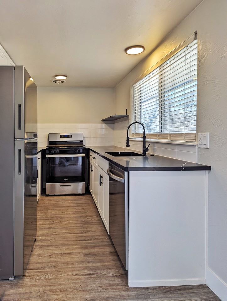 3737 Red Canon Ave #2 - Photo 4 of 36