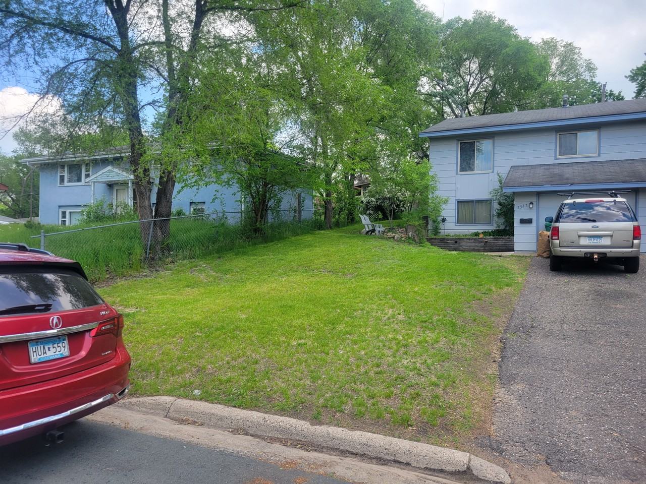5337 6th St Ne #NA - Photo 2 of 5