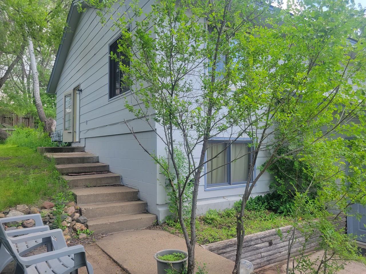 5337 6th St Ne #NA - Photo 3 of 5