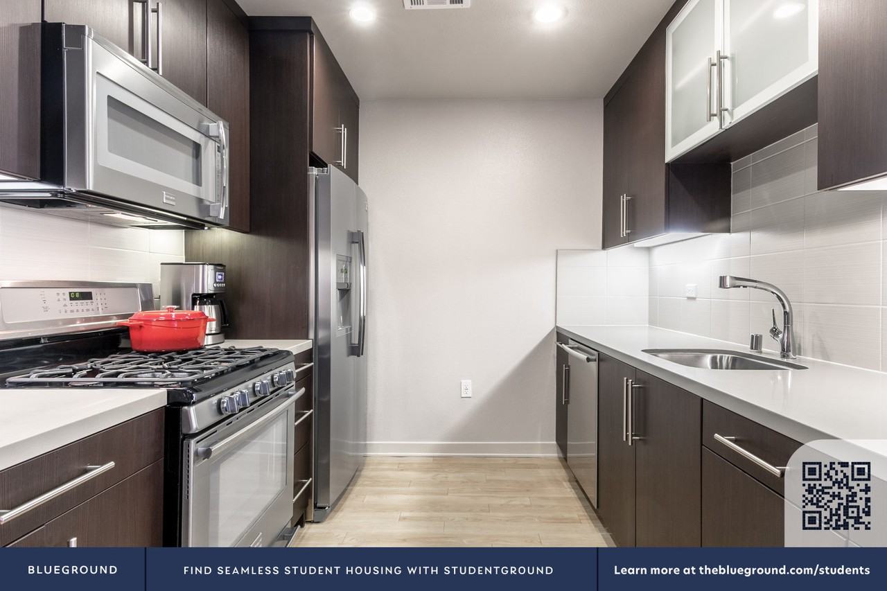 1420 5th Street - Photo 7 of 41