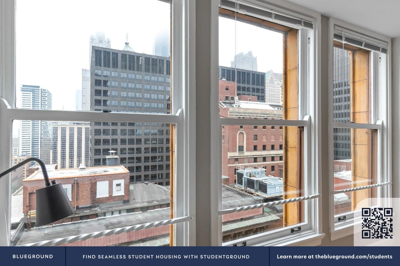 343 South Dearborn Street - Photo 6 of 32