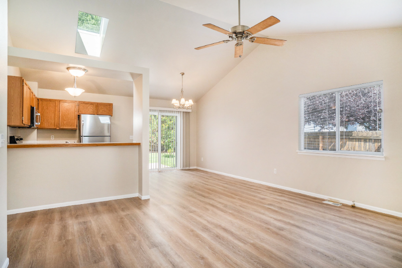 1413 Wintergreen Way - Photo 3 of 22