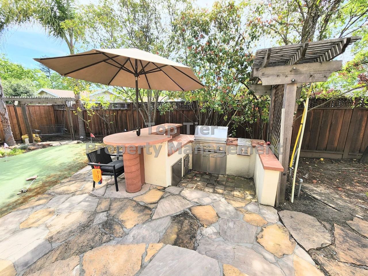 123 Cara Ct - Photo 3 of 40