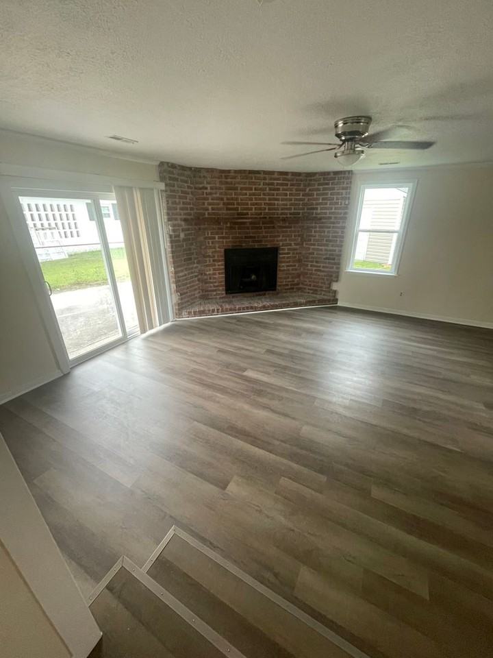 225 Kenneth Blvd - Photo 6 of 12