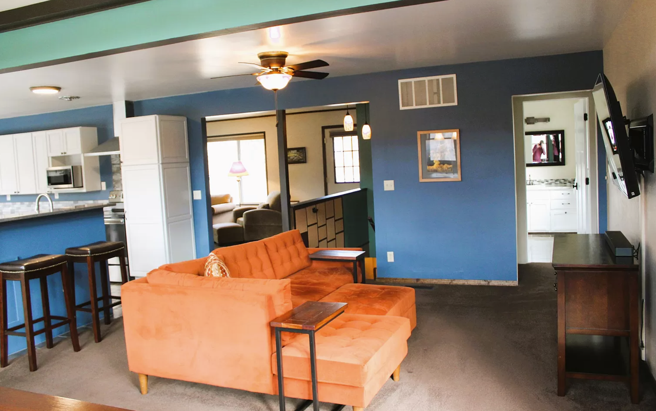 2401 Gilbert Ave - Photo 2 of 7