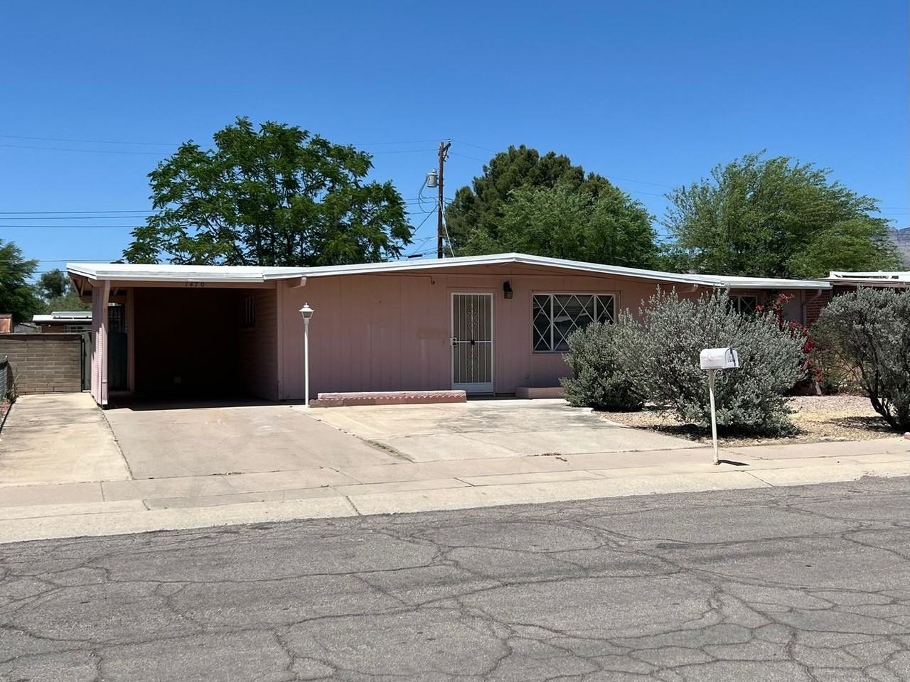 1470 W La Pasadita St - Photo 2 of 37
