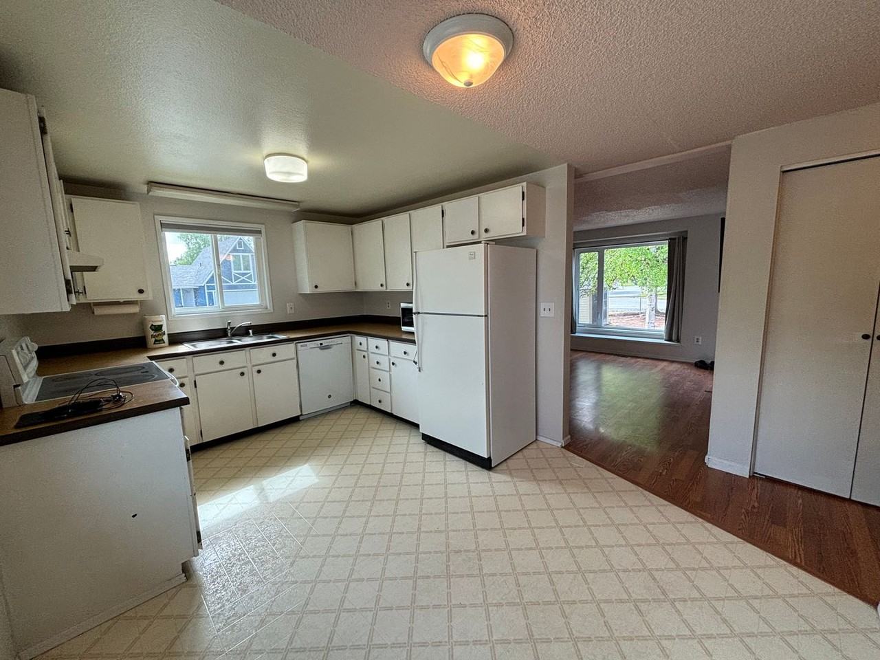 1453 Market St - Photo 6 of 13