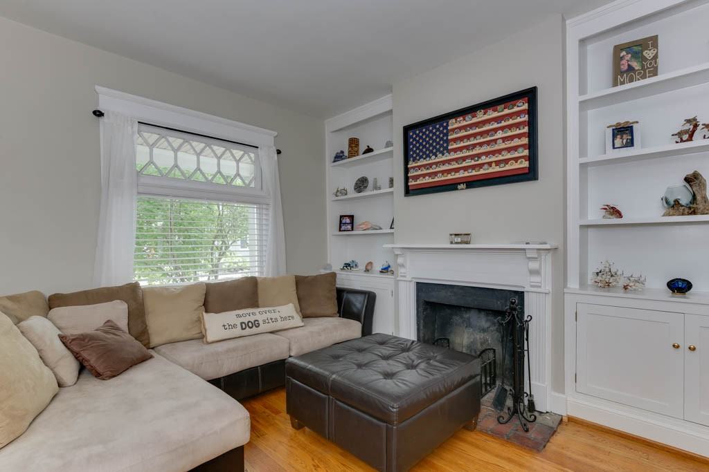 823 Shirley Ave #1 - Photo 6 of 38