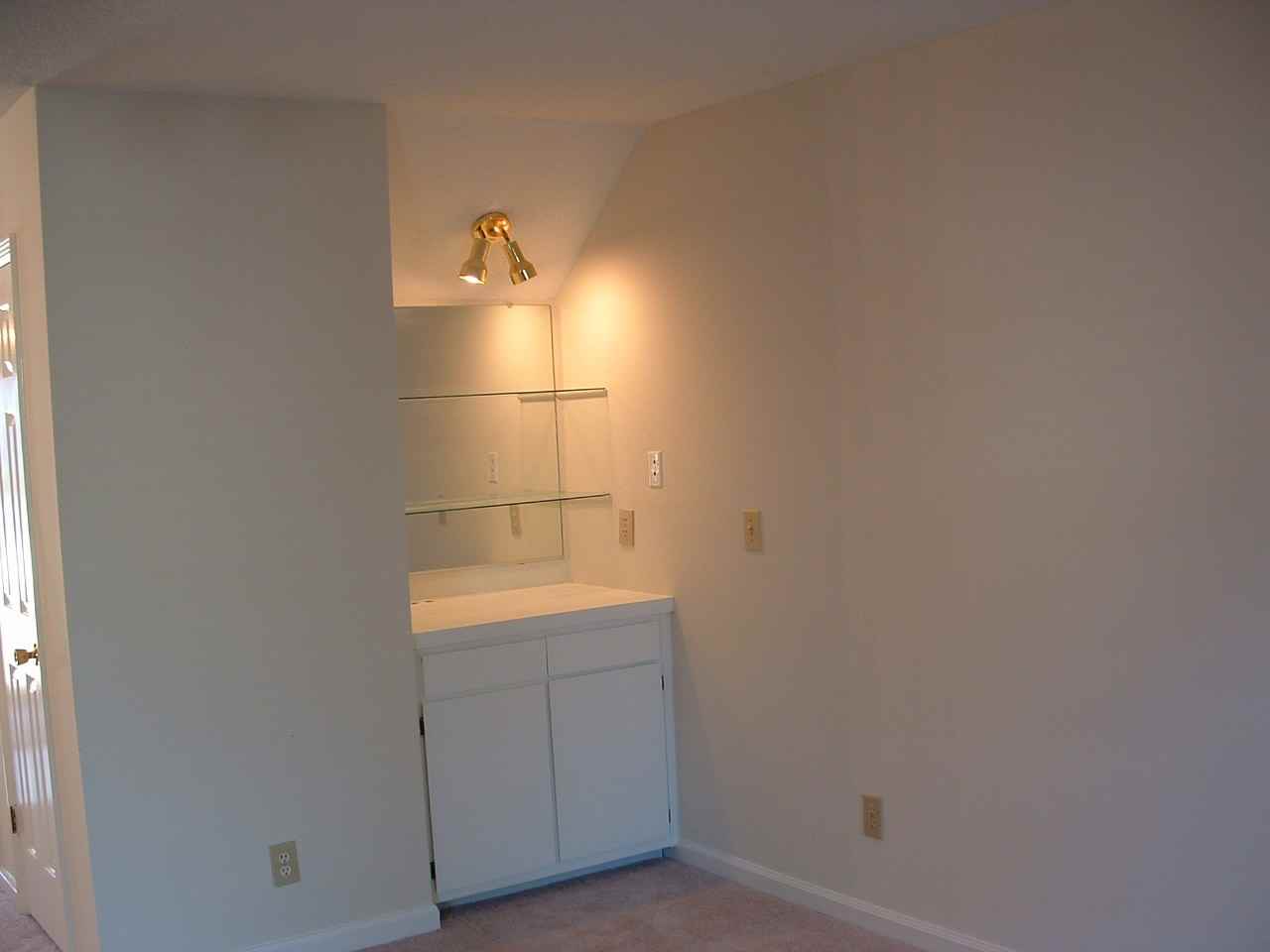 2931 Oxford Pl #2931 - Photo 3 of 16