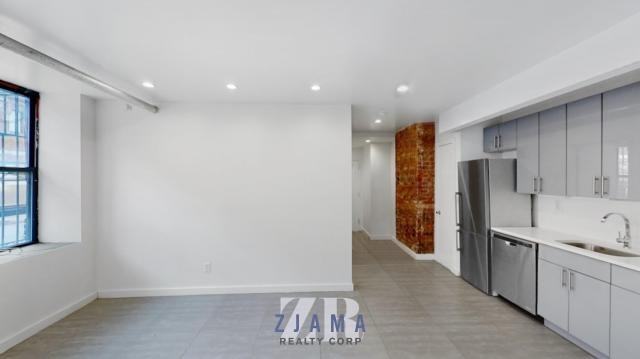 1141 Union St - Photo 2 of 7