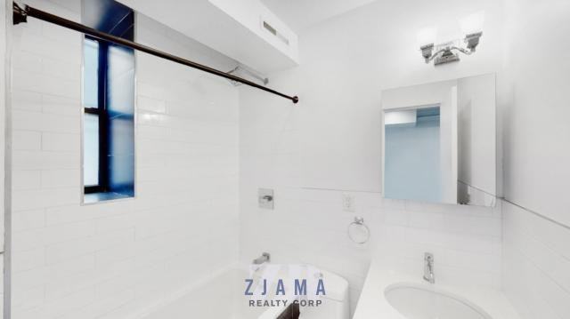 1141 Union St - Photo 6 of 7