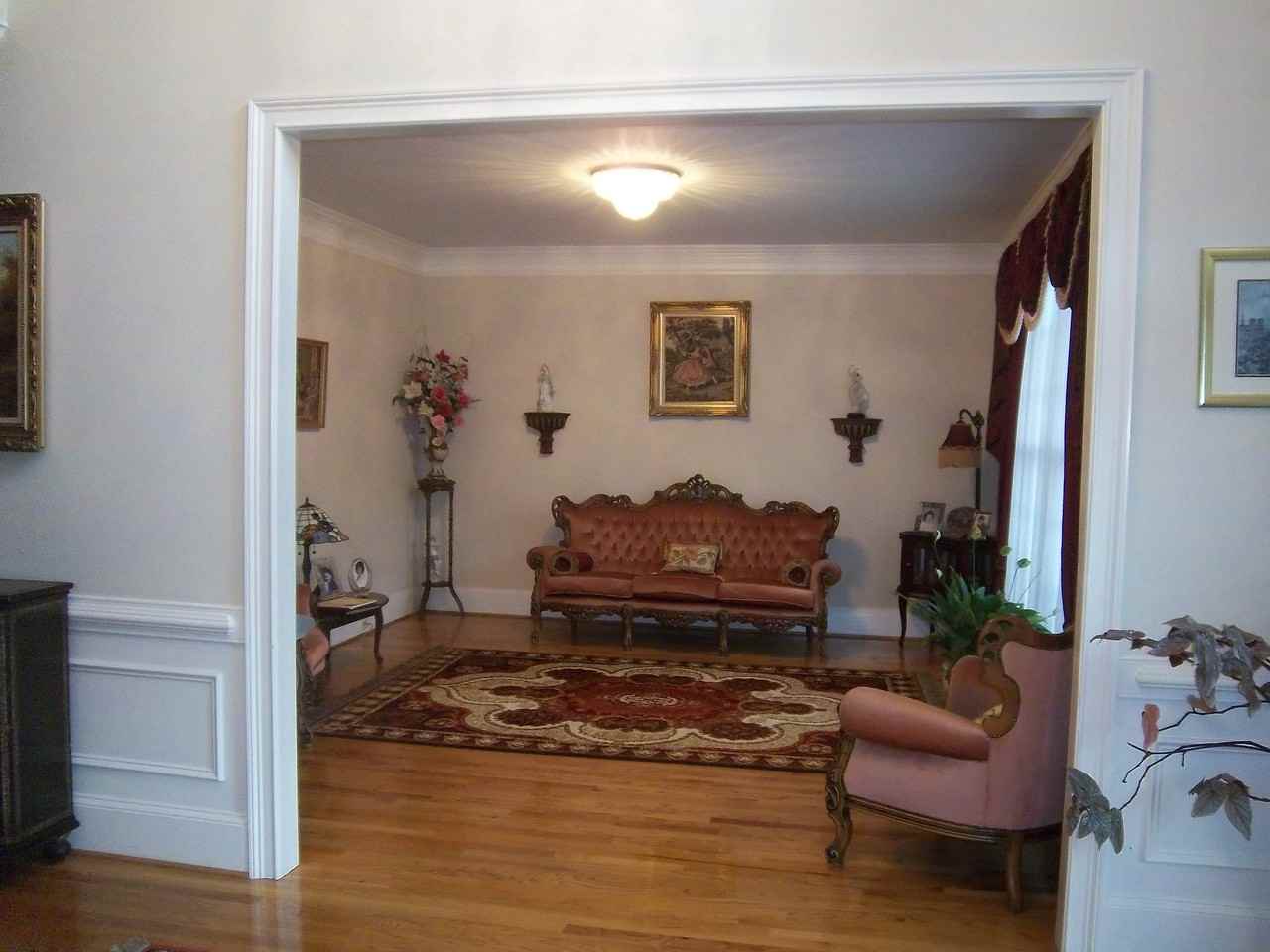 440 Morton Mill Ct - Photo 3 of 33