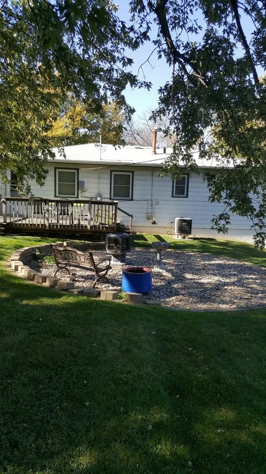 3229 S 90th St - Photo 3 of 13