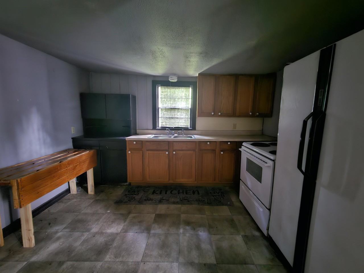 1506 El Paso St #1 - Photo 3 of 19