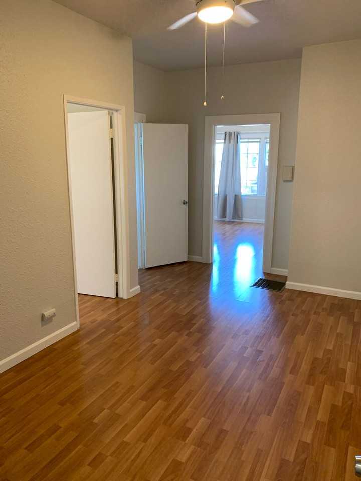 316 Oakland Ave Units 1-8 - Photo 2 of 30