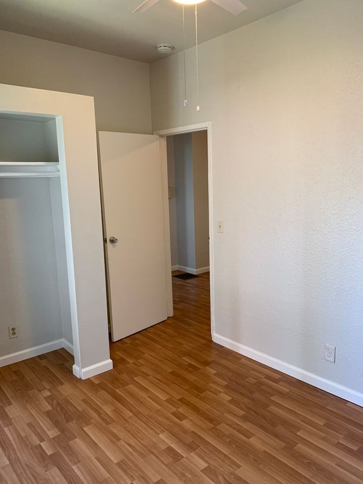 316 Oakland Ave Units 1-8 - Photo 7 of 30