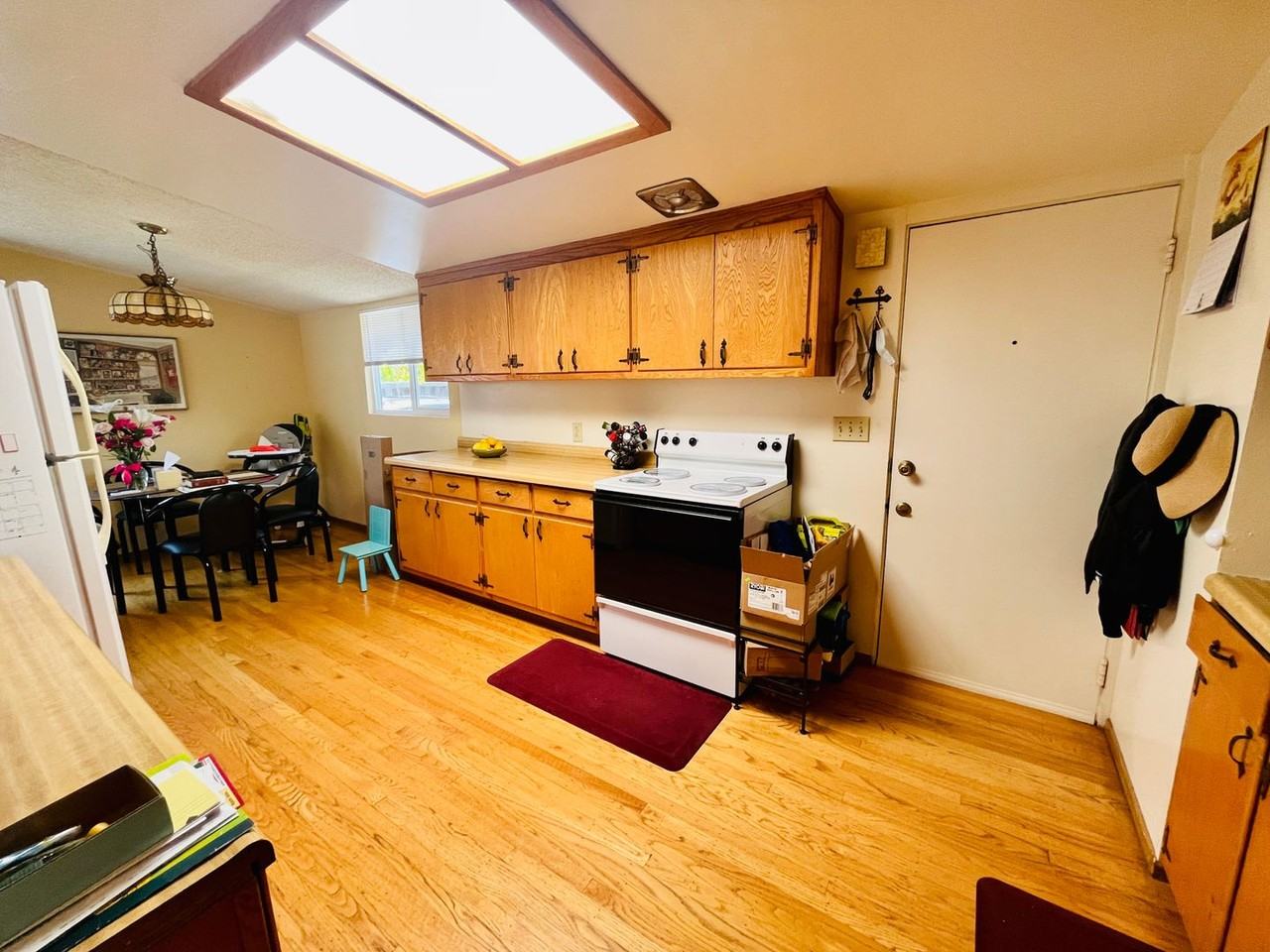 1042 Johnson Ave - Photo 3 of 16