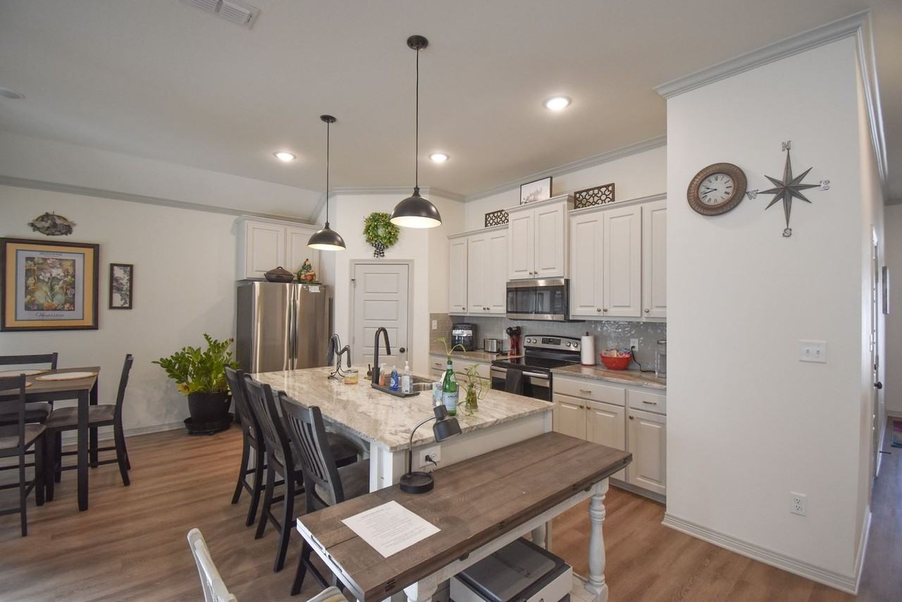 3036 Legacy Cir - Photo 5 of 26