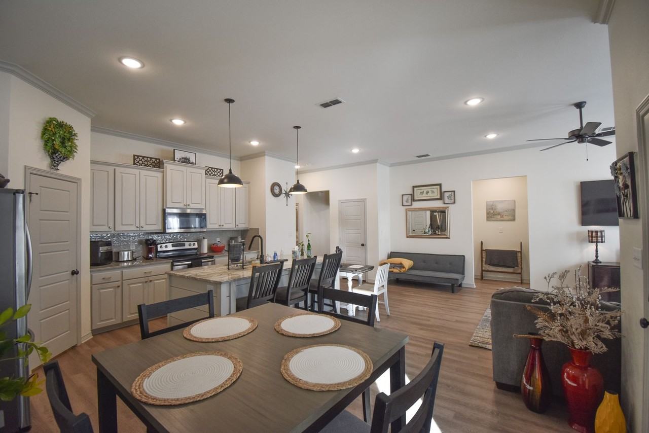 3036 Legacy Cir - Photo 6 of 26