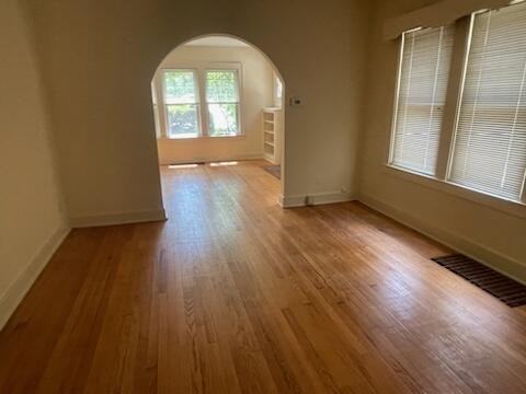 1610 Dexter Ave ##1 - Photo 3 of 9