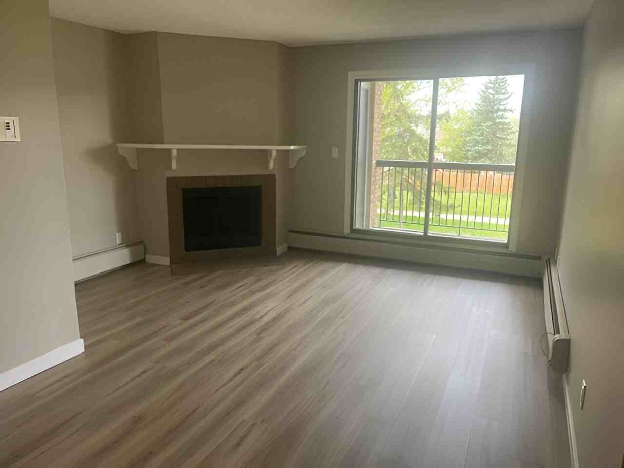 Hermitage Village Apartments - Photo 4 of 9