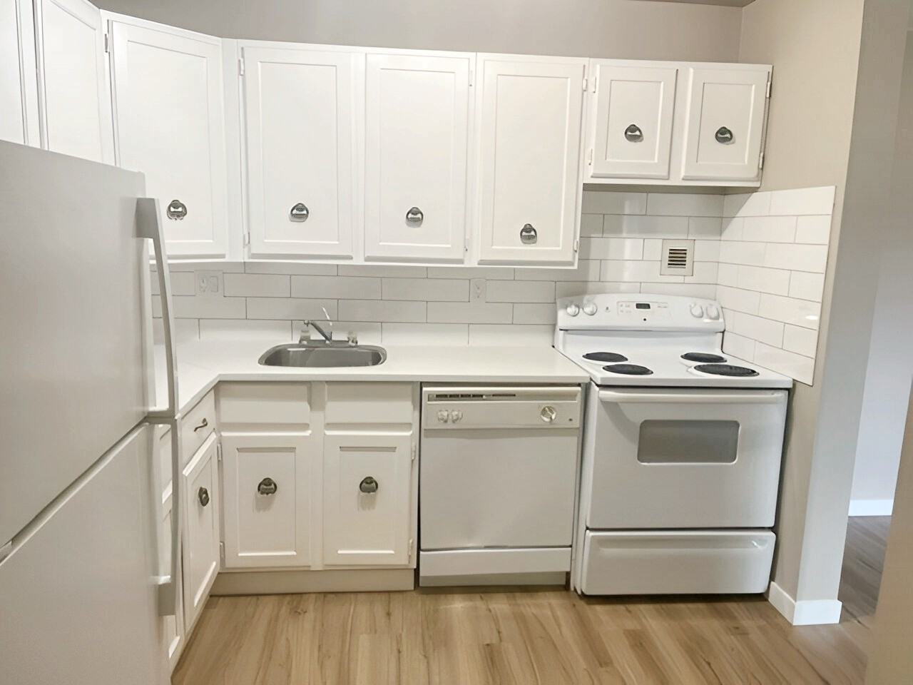 Hermitage Village Apartments - Photo 7 of 9