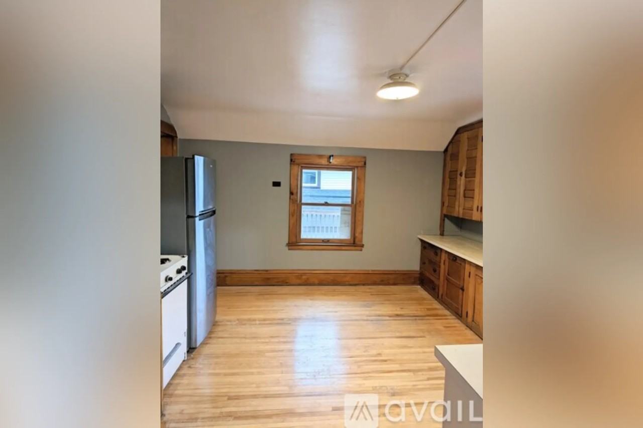 2740 16th Ave S Uppr Unit #Unit - Photo 2 of 34