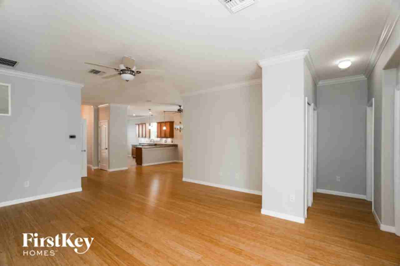 5089 Grand Cypress Blvd - Photo 2 of 15