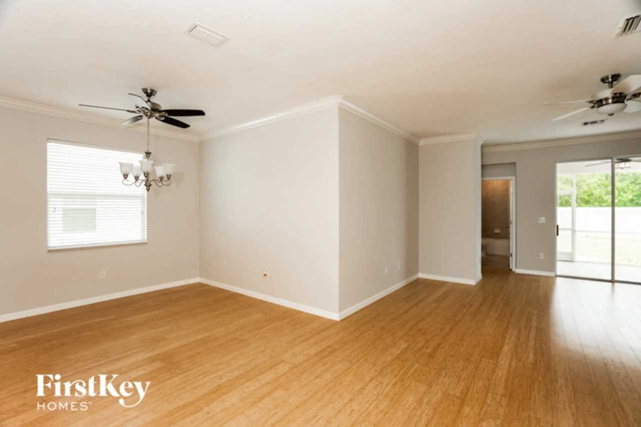 5089 Grand Cypress Blvd - Photo 3 of 15