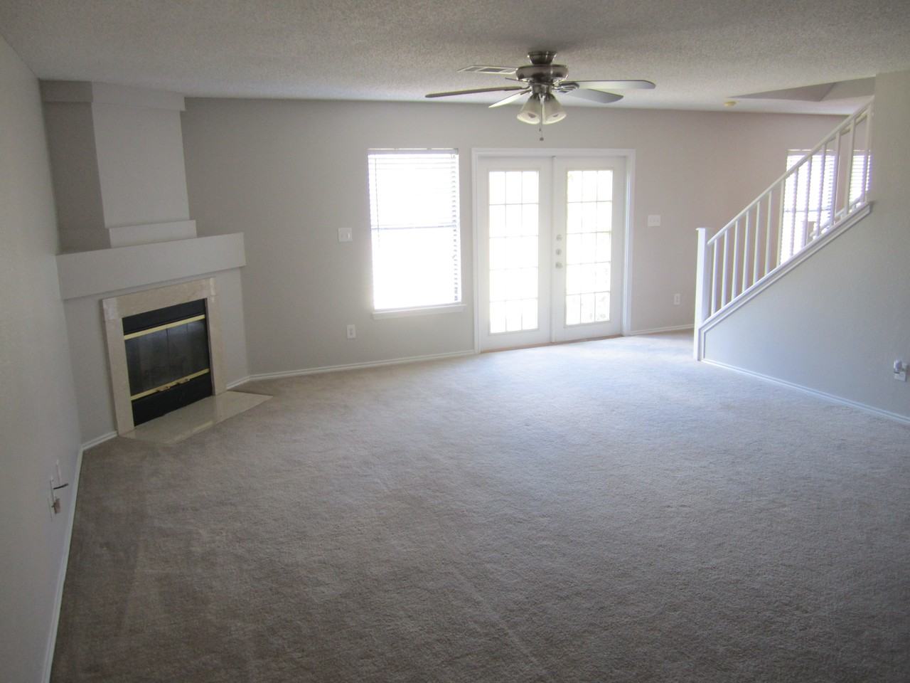 17712 Regis Dr - Photo 2 of 11