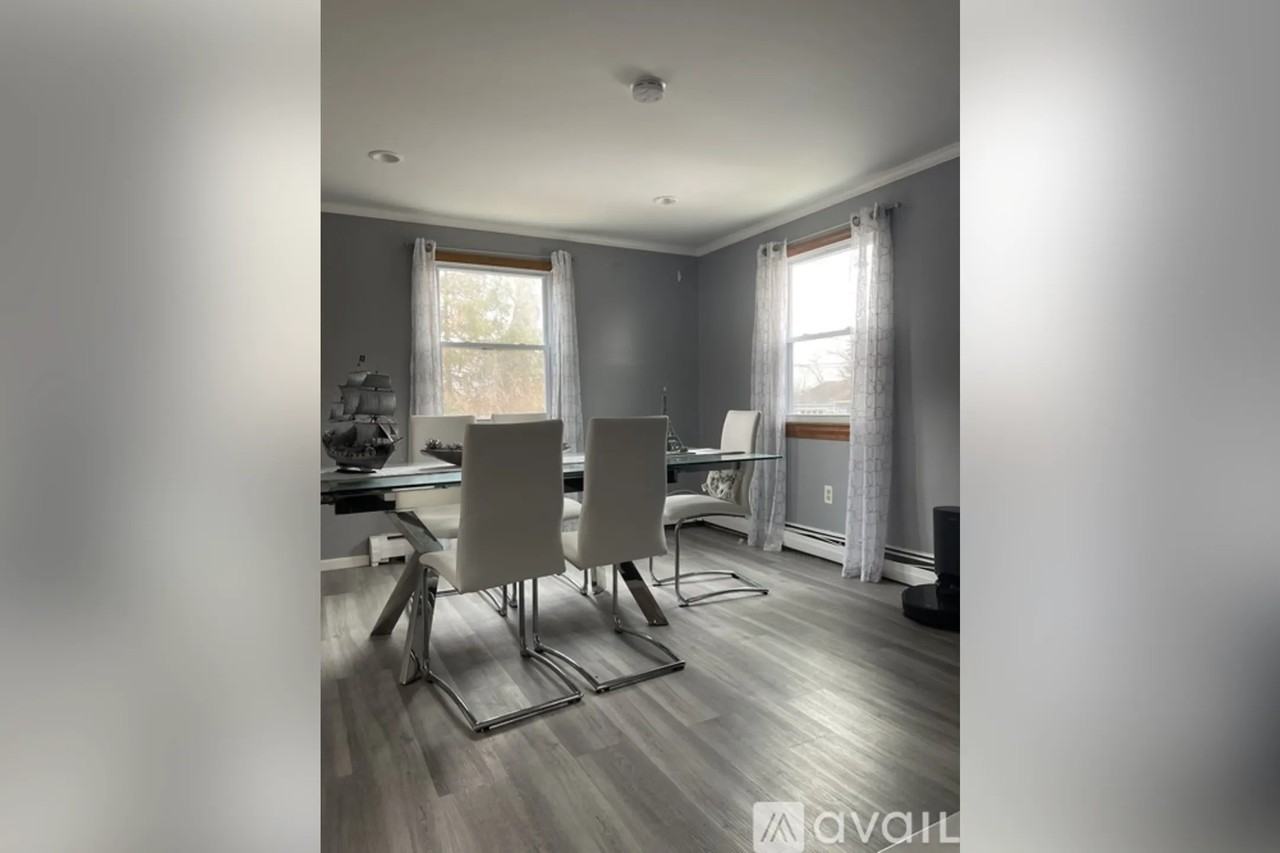 33 Beth Rd 2nd Fl - Photo 2 of 39