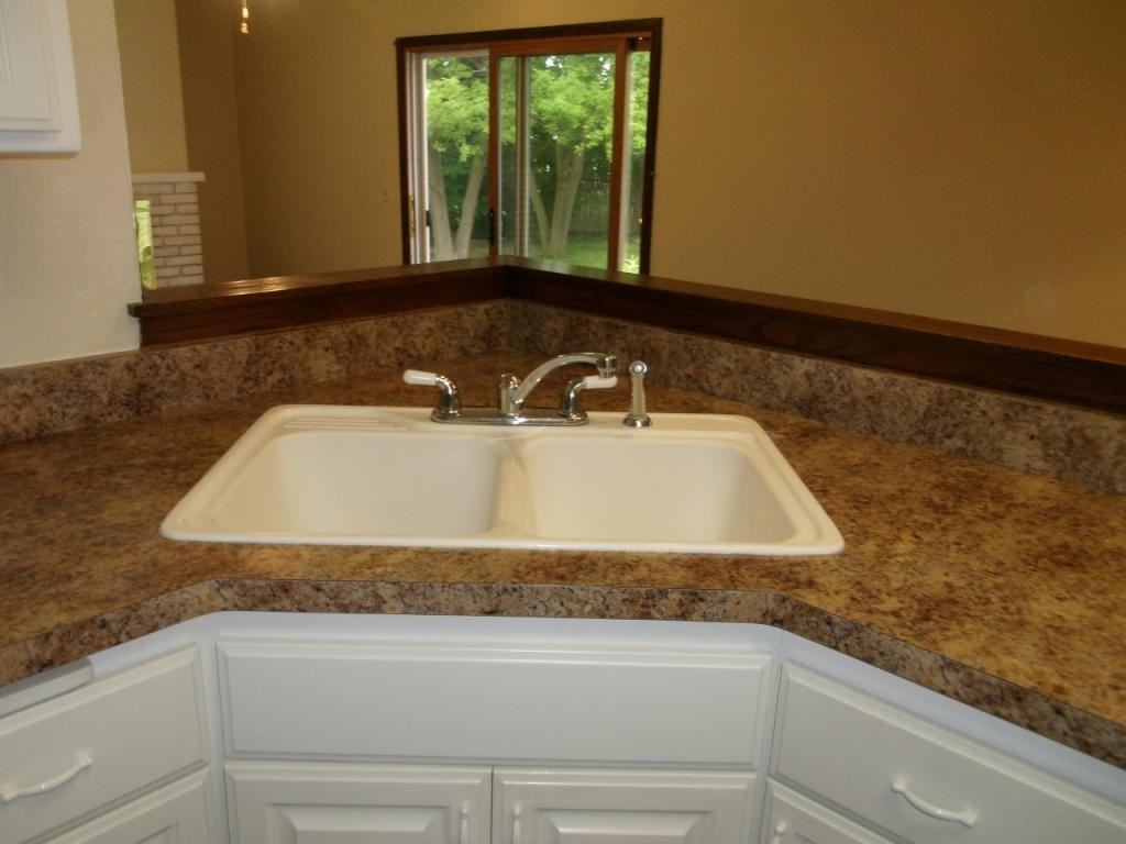 1119 Crab Tree Cir - Photo 2 of 5