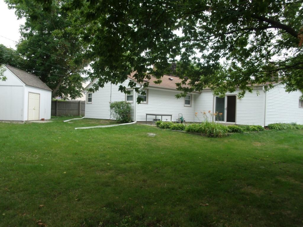 1119 Crab Tree Cir - Photo 3 of 5