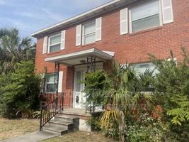 featured image of 938 11th St N #UPPER