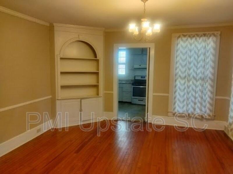 129 Academy St - Photo 4 of 17