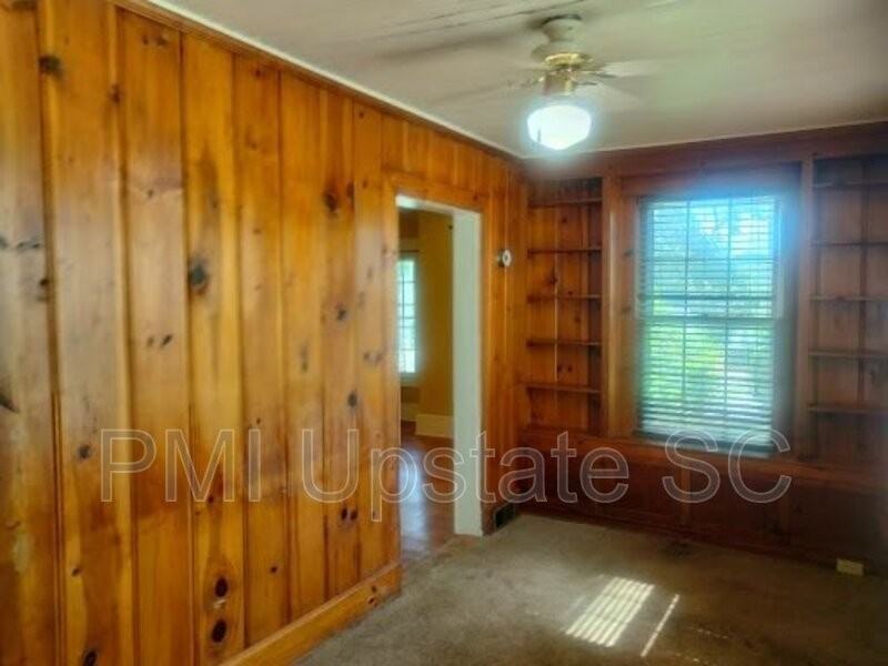 129 Academy St - Photo 6 of 17
