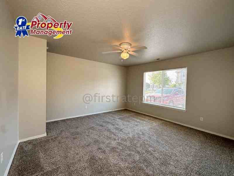 16029 N 19th St - Photo 5 of 32