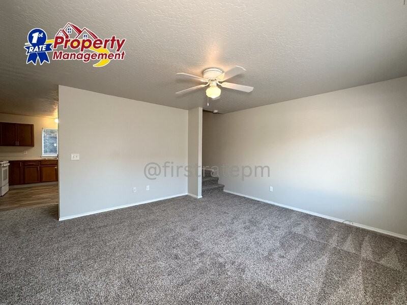 16029 N 19th St - Photo 6 of 32
