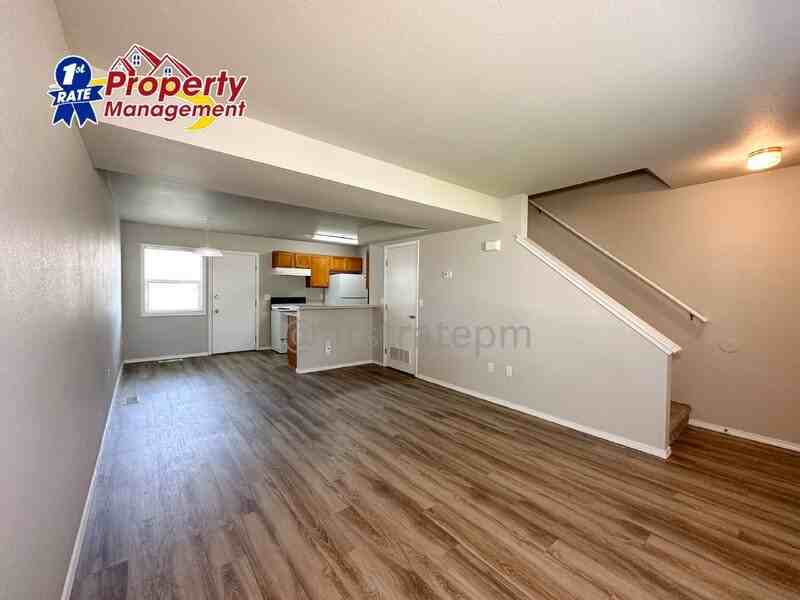 275 E Elbridge St - Photo 6 of 23