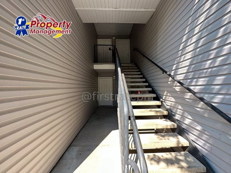 11884 W Cloverbrook Ln #201 - Photo 3 of 25