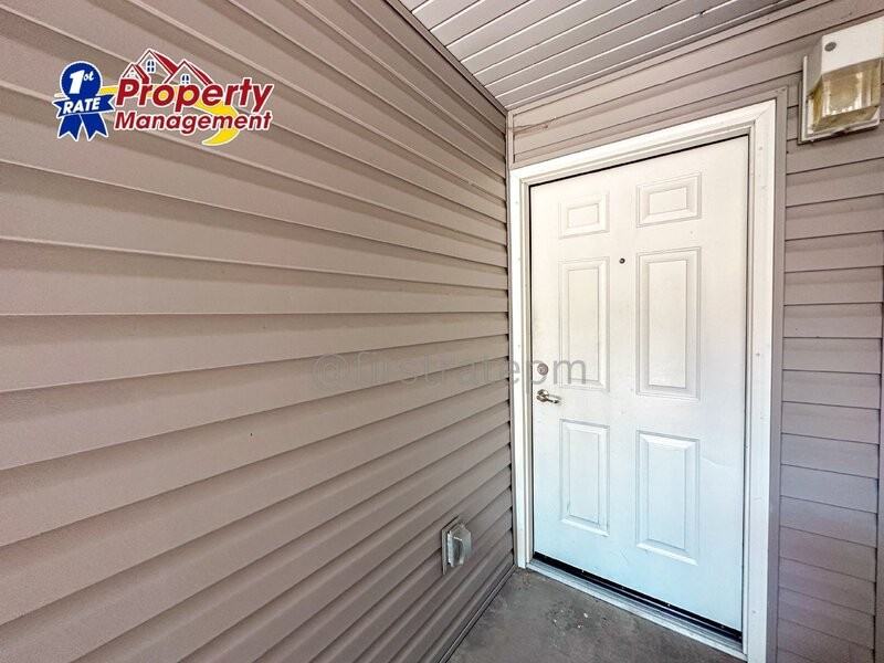 11884 W Cloverbrook Ln #201 - Photo 4 of 25