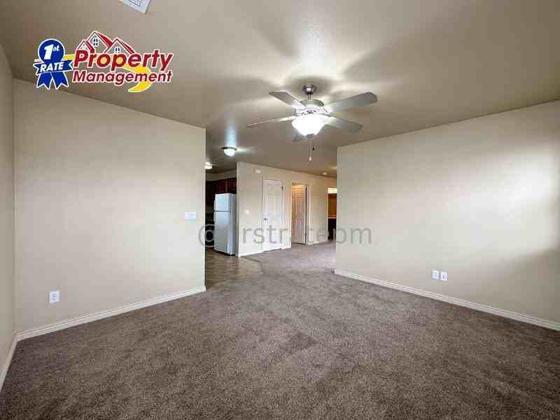 5936 W Ellens Ferry Dr #102 - Photo 7 of 24