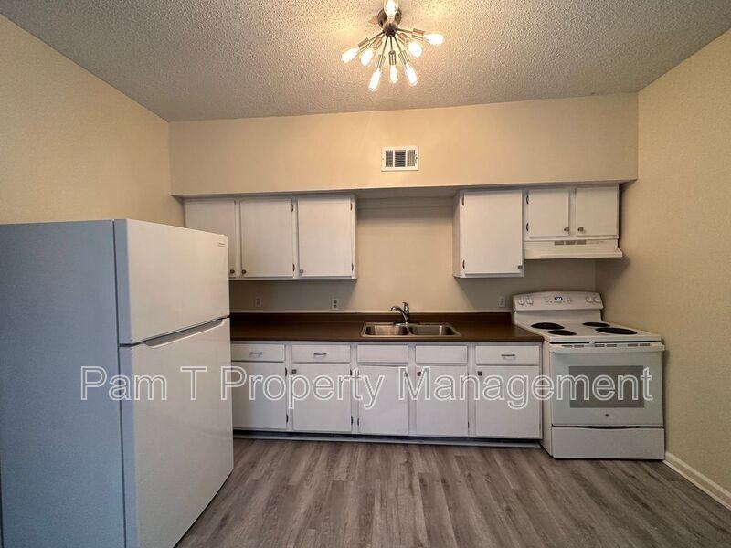 814 Ott St - Photo 5 of 12