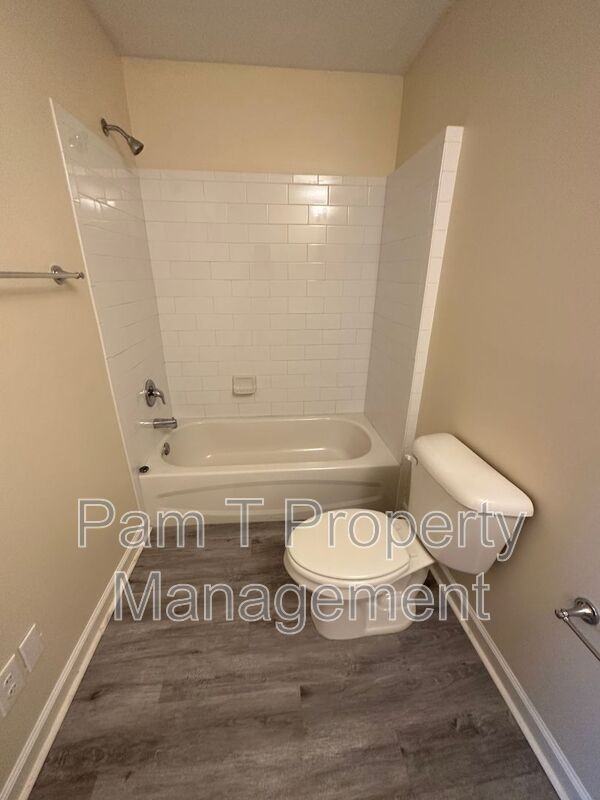 814 Ott St - Photo 7 of 12