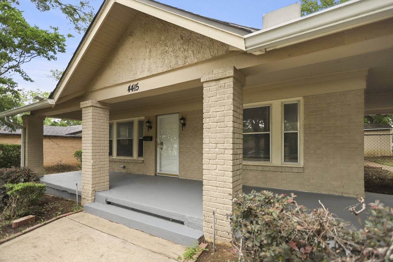 4415 Meadowbrook Dr - Photo 2 of 29