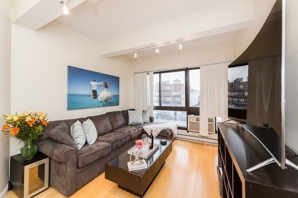 15 Stoneholm St #603 - Photo 3 of 18
