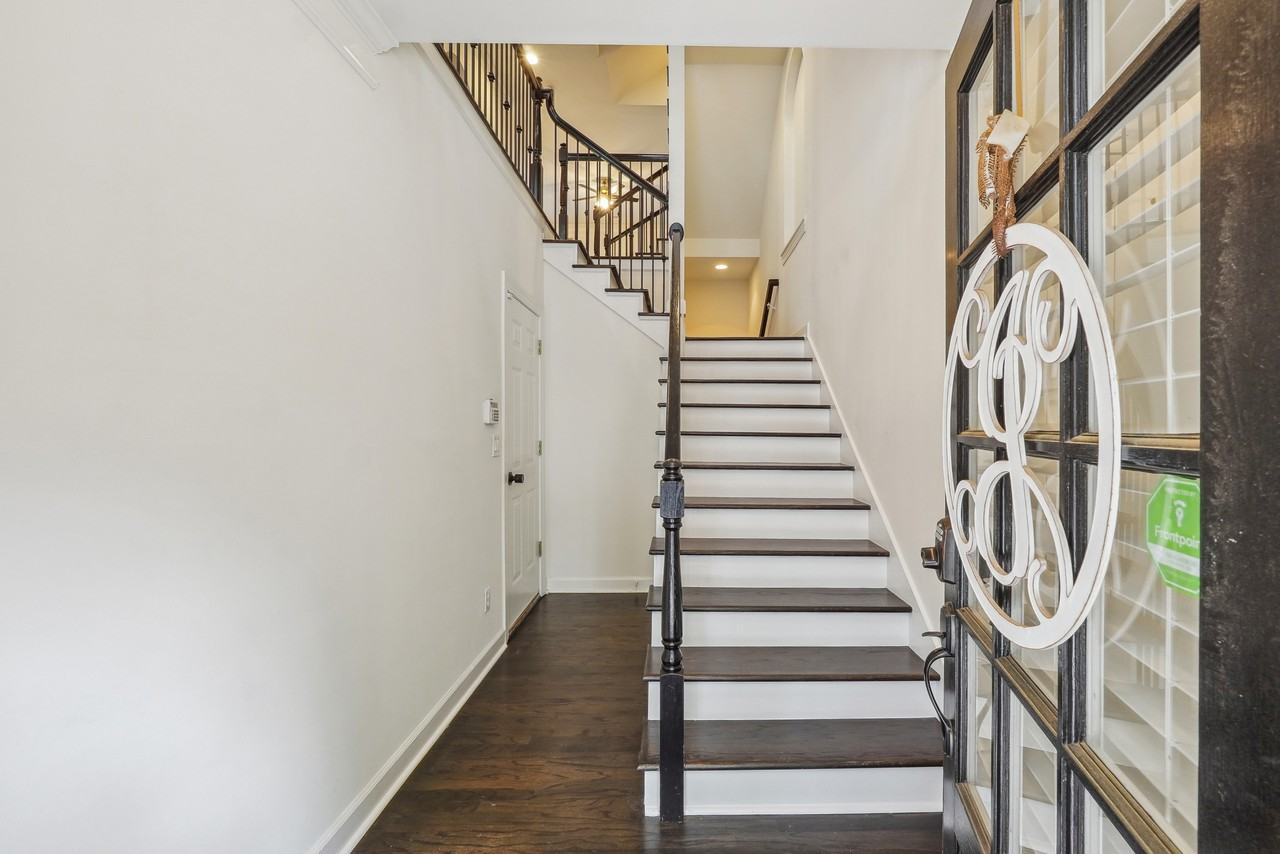 2315 English Ivy Ct Se - Photo 2 of 40