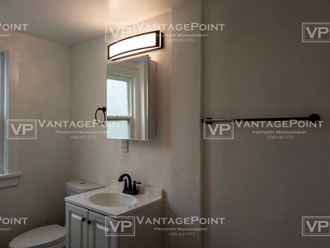 326 S. Quincy St - Photo 3 of 5