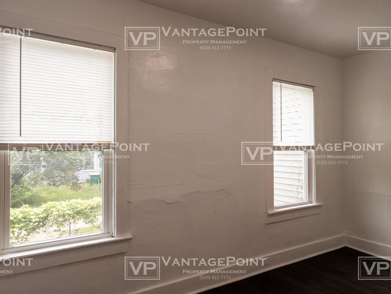 326 S. Quincy St - Photo 4 of 5