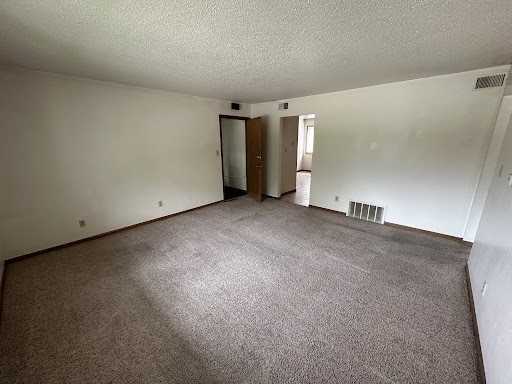 127 Mathews Dr | 180-198 1st St - Photo 4 of 14